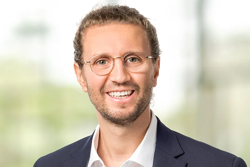 Porträt von Dr. Malte Lüttmann