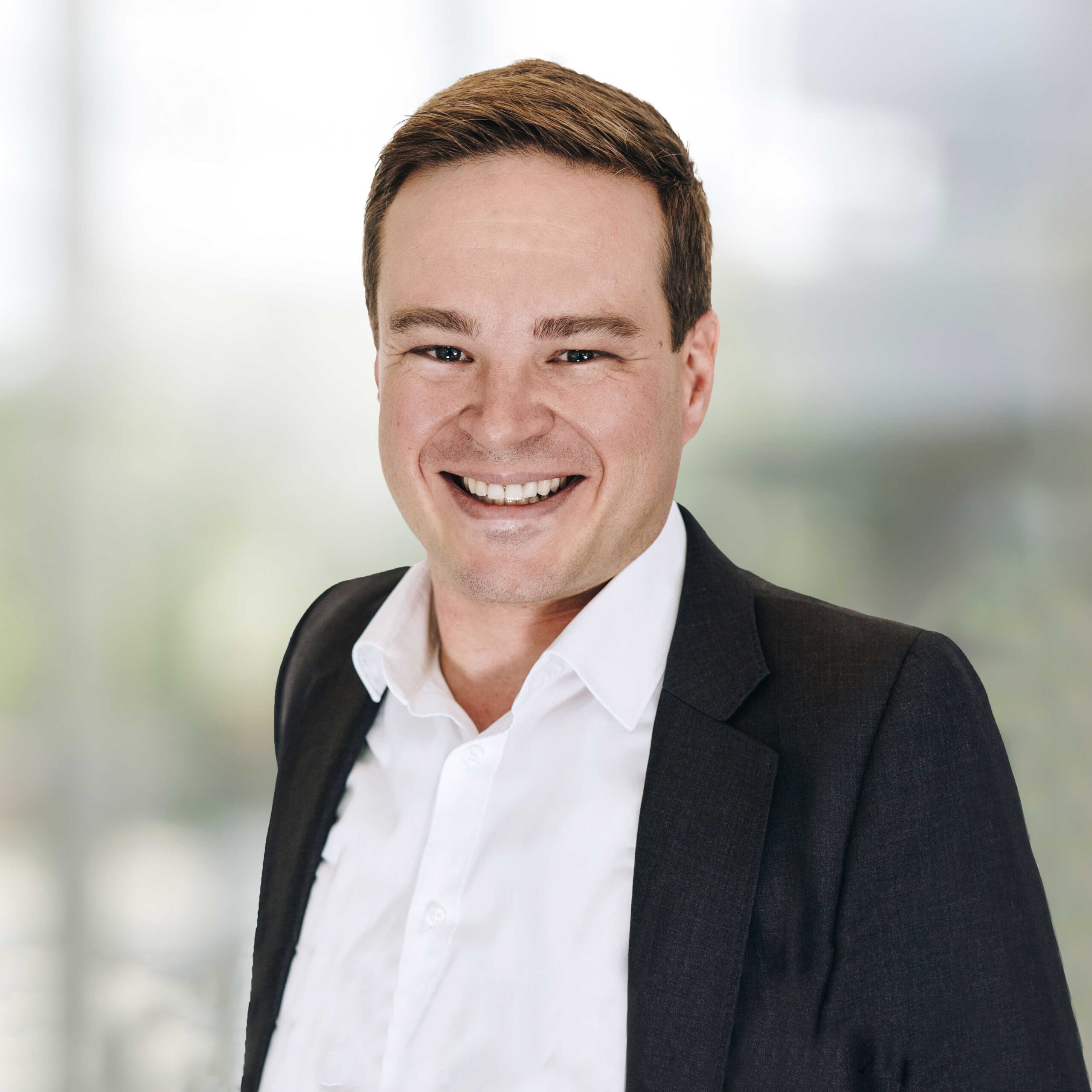Dr. Michael Marquardt