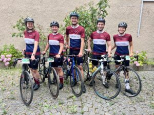 Trikots von Roll & Pastuch für das Team „Mission24h“ beim 24-Stunden-Radrennen in Kelheim
